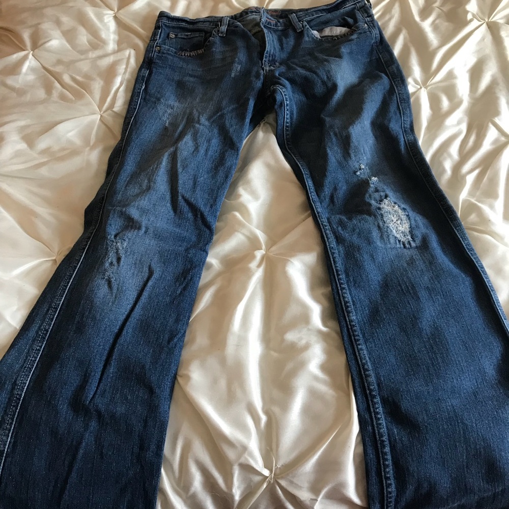 Size 12 American Eagle stretch jeans.